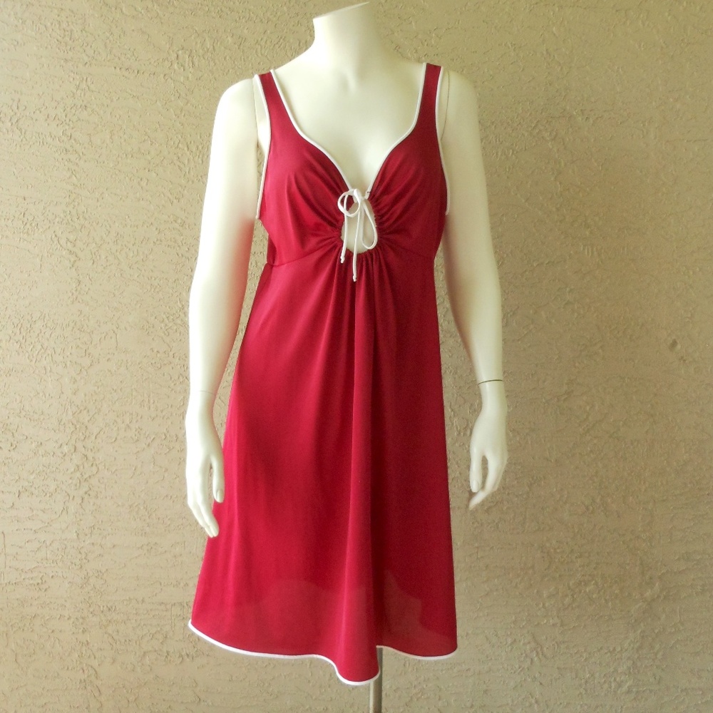 💕VINTAGE 70s Vassarette Nightgown